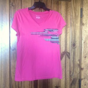 Tek Gear T-shirt. Like new condition!